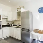 La Charmante Maison Blanche Ferienhaus *