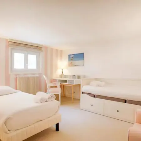 La Charmante Maison Blanche 도빌