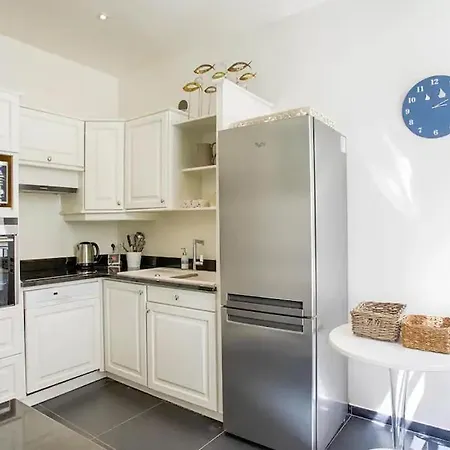 La Charmante Maison Blanche Casa de Férias *