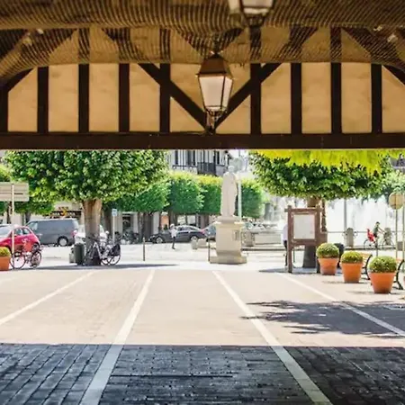 펜션 La Charmante Maison Blanche *