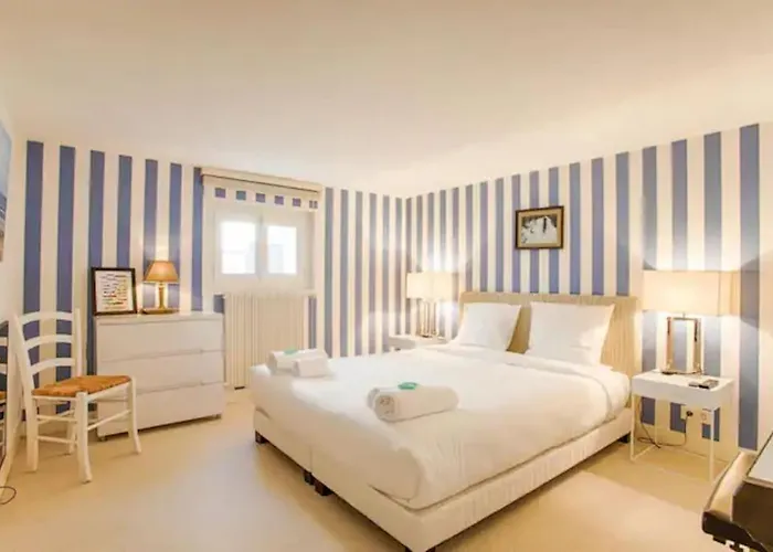 La Charmante Maison Blanche