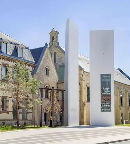 La Charmante Maison Blanche 도빌