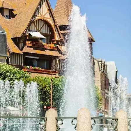 La Charmante Maison Blanche Casa de Férias