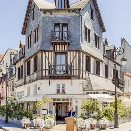 La Charmante Maison Blanche Deauville