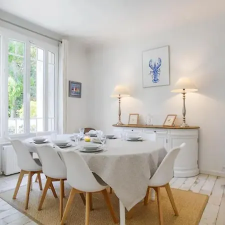 Casa de Férias La Charmante Maison Blanche Deauville