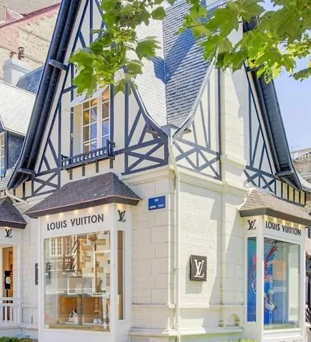 La Charmante Maison Blanche * Deauville